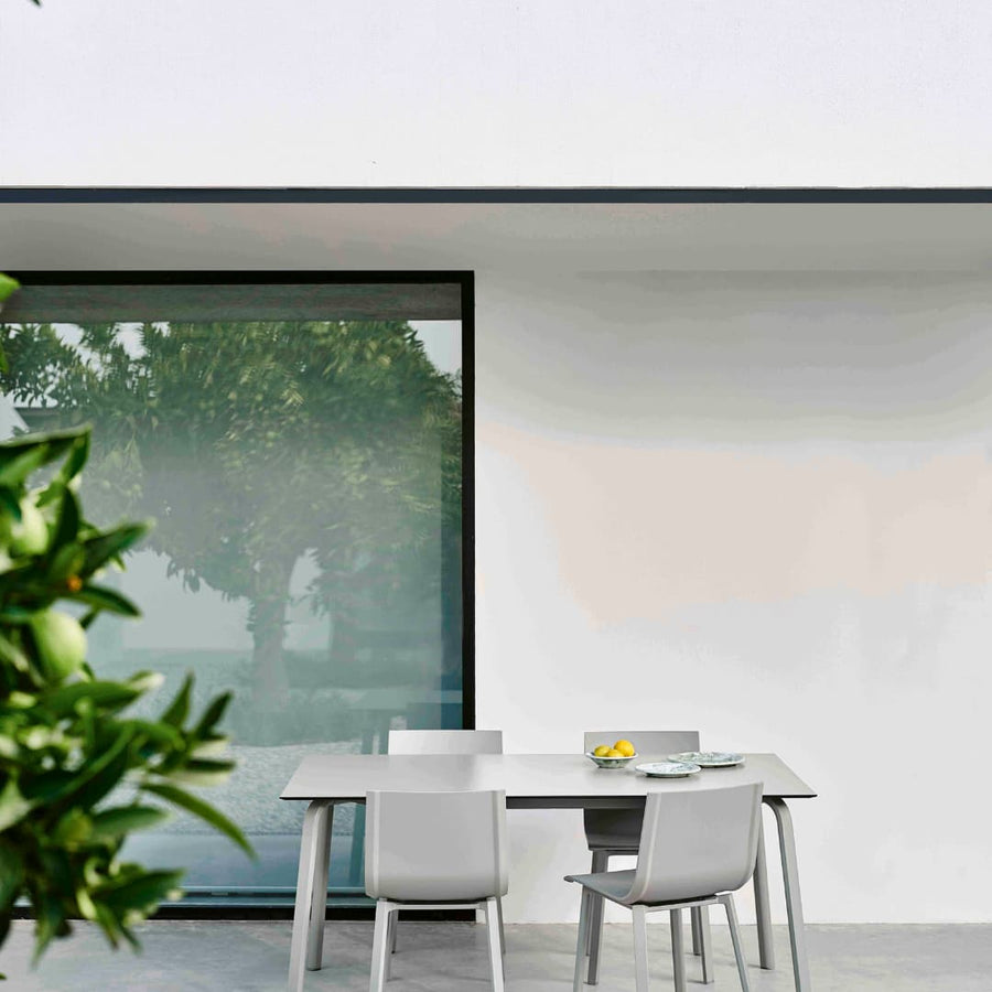 Table de repas 160cm — STACK